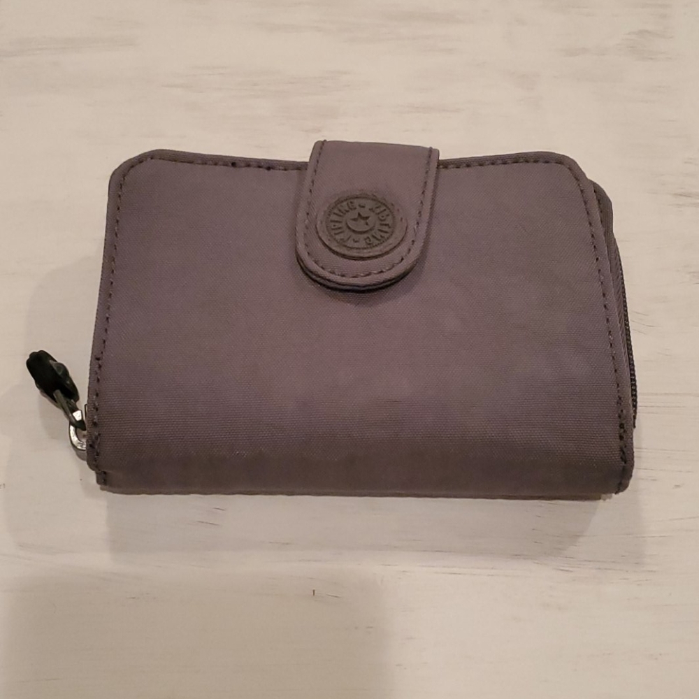 COPY - Kipling gray wallet